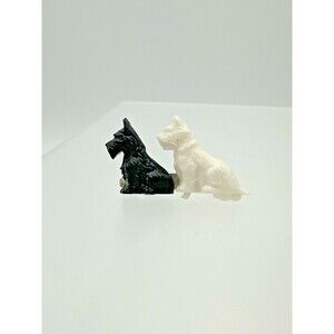 VTG. MADE IN GT.BRITAIN PLASTIC BLACK SCOTTISH TERRIER & WHITE WESTIE DOG BROOCH